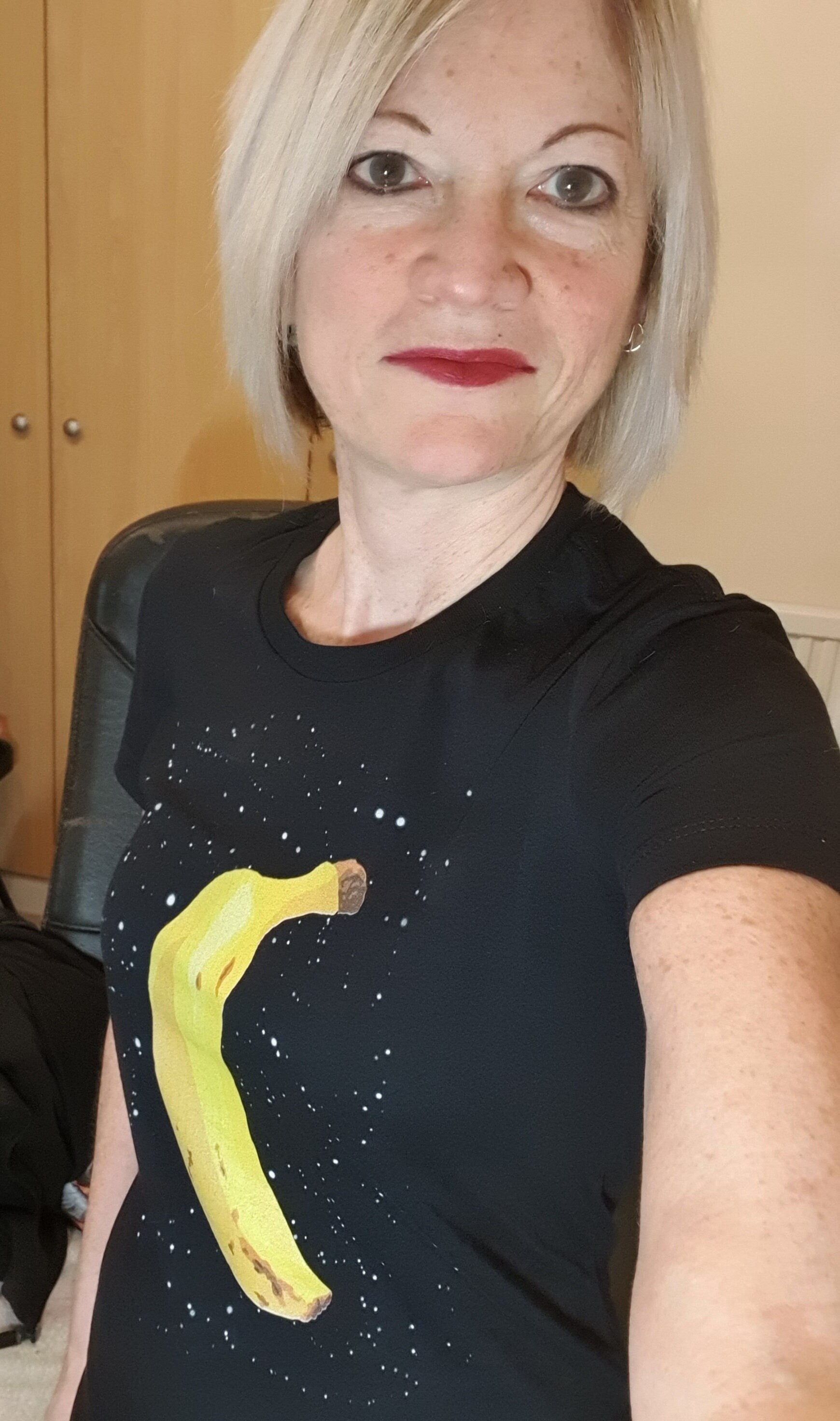 Banana in outer space T-Shirt, funny gift, outer space t-shirt, UFO t-shirt, banana tshirt, sci fi t-shirt, gift for sci fi fans, weird gift